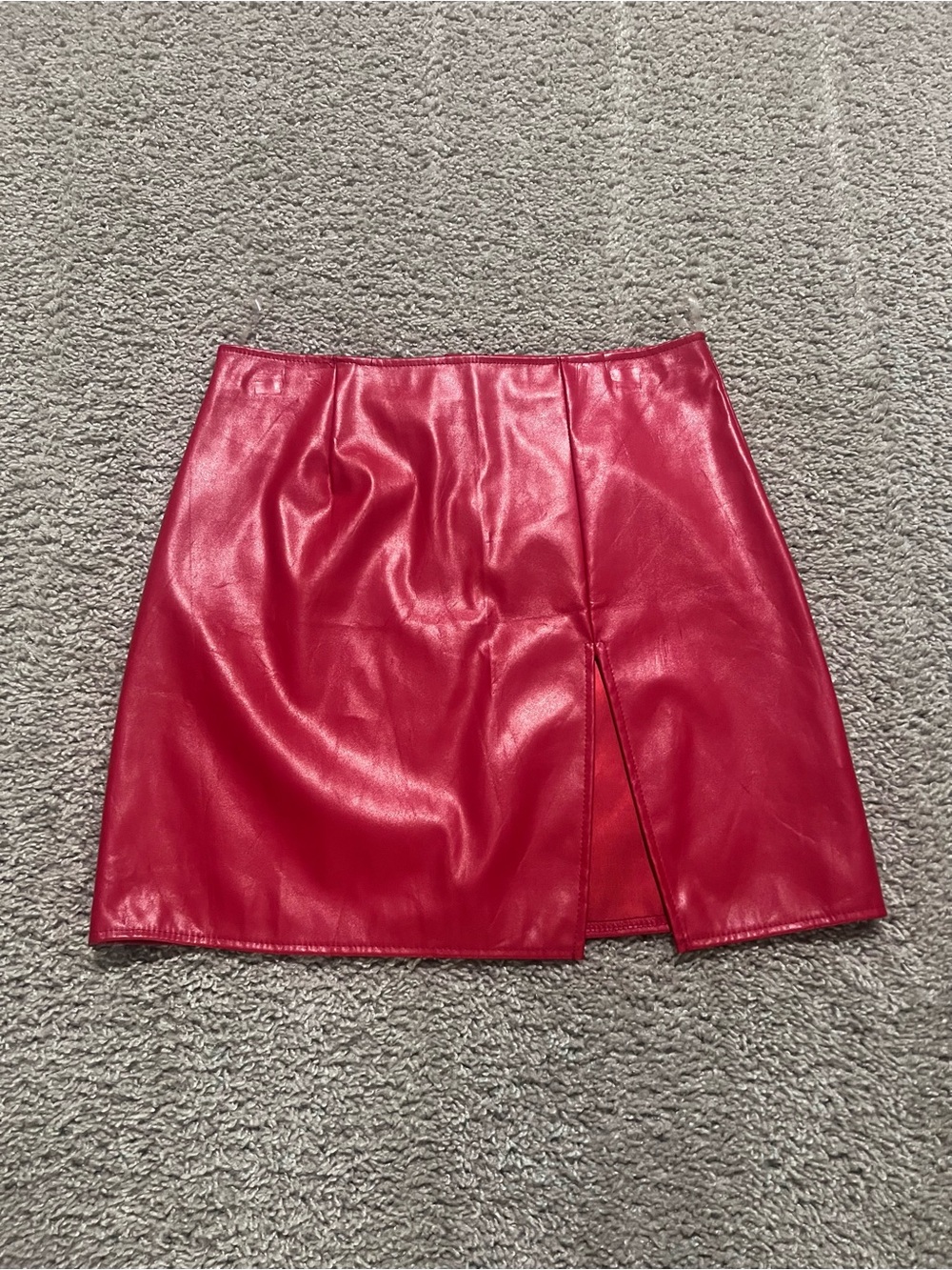 NWOT Windsor Red Faux Leather Mini Skirt with Front Slit - Picture 1 of 2